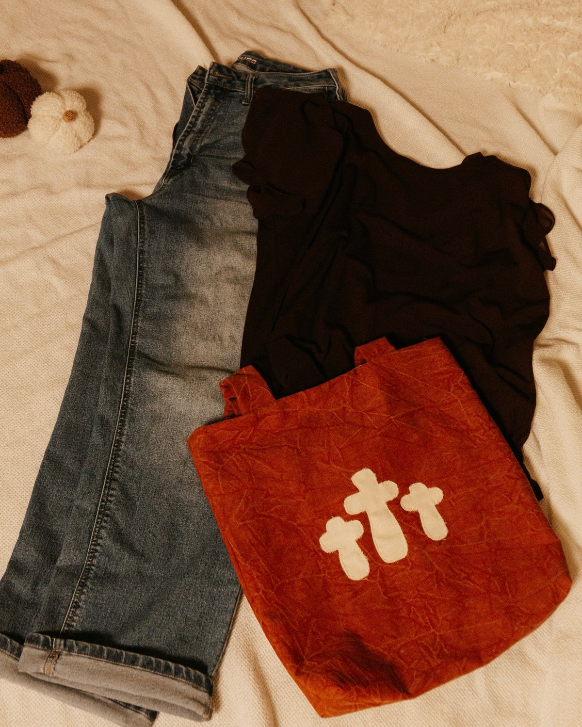 Red Vintage Washed with Cream Crosses